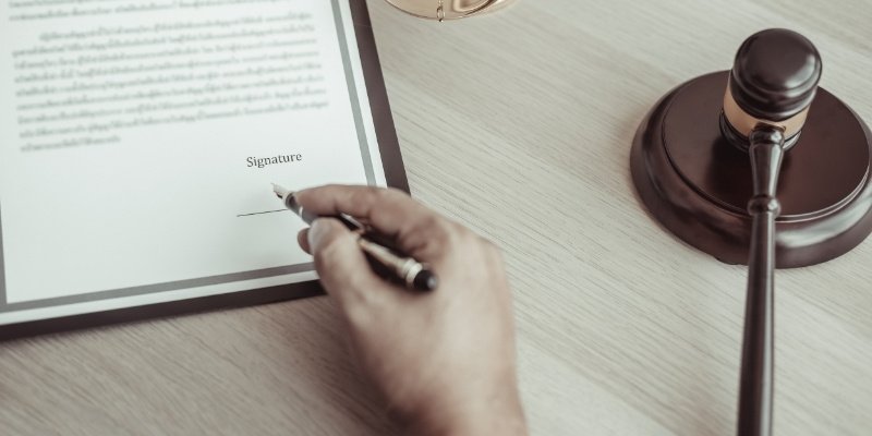 Việc xây dựng điều kiện nhằm đảm bảo quyền lợi